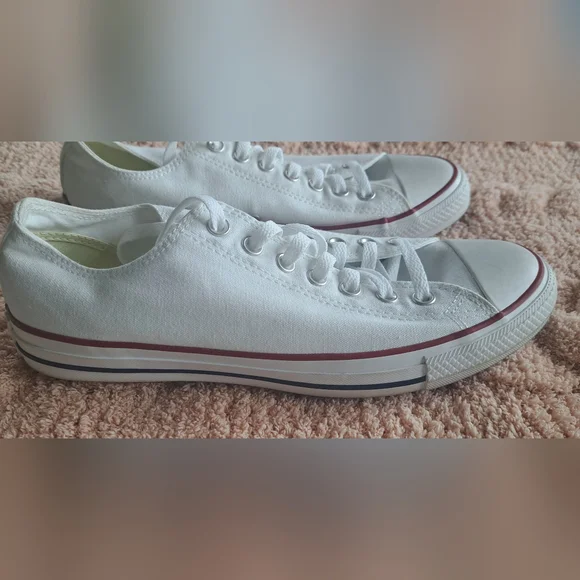 Converse White Low-Top Sneakers Mens Size 9.5.  Womens Size 11.5 - Picture 2 of 10